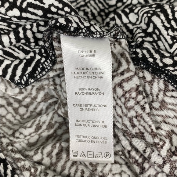 087 - MICHAEL Michael Kors Black White Cowl Sleeveless Top M - Picture 4 of 7